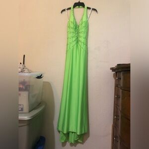 NWOT Elegant Green Beaded Sequin Prom Gown